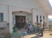 Minggu Kasih, Bhabinkamtibmas Polsek Donggo Sosialisasi Pilkada Damai