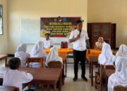 Implementasi Asta Cita, Satresnarkoba Polres Bima bersama BNNK Bima Sosialisasi Pencegahan Narkoba dan Bagikan Makanan gratis dan bergizi di SMPN 05 Palibelo