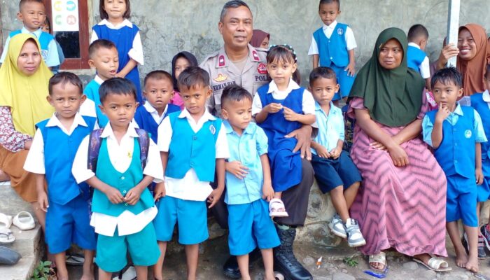 Bhabinkamtibmas Nungga Pantau Pendistribusian Makan Bergizi Gratis di Rasanae Timur
